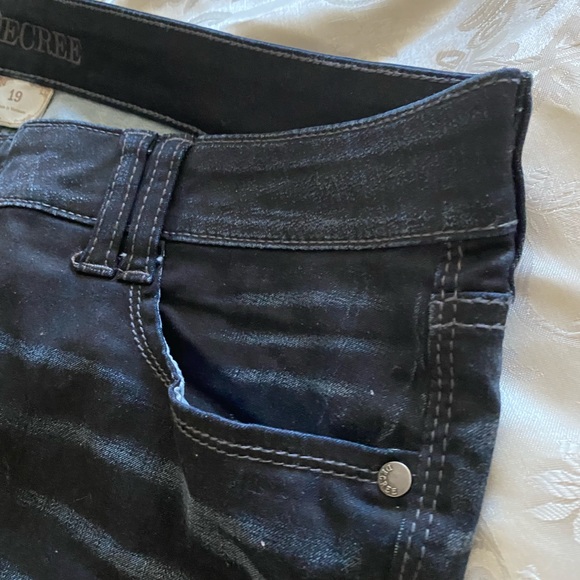 Super Skinny Jeans - Picture 6 of 8